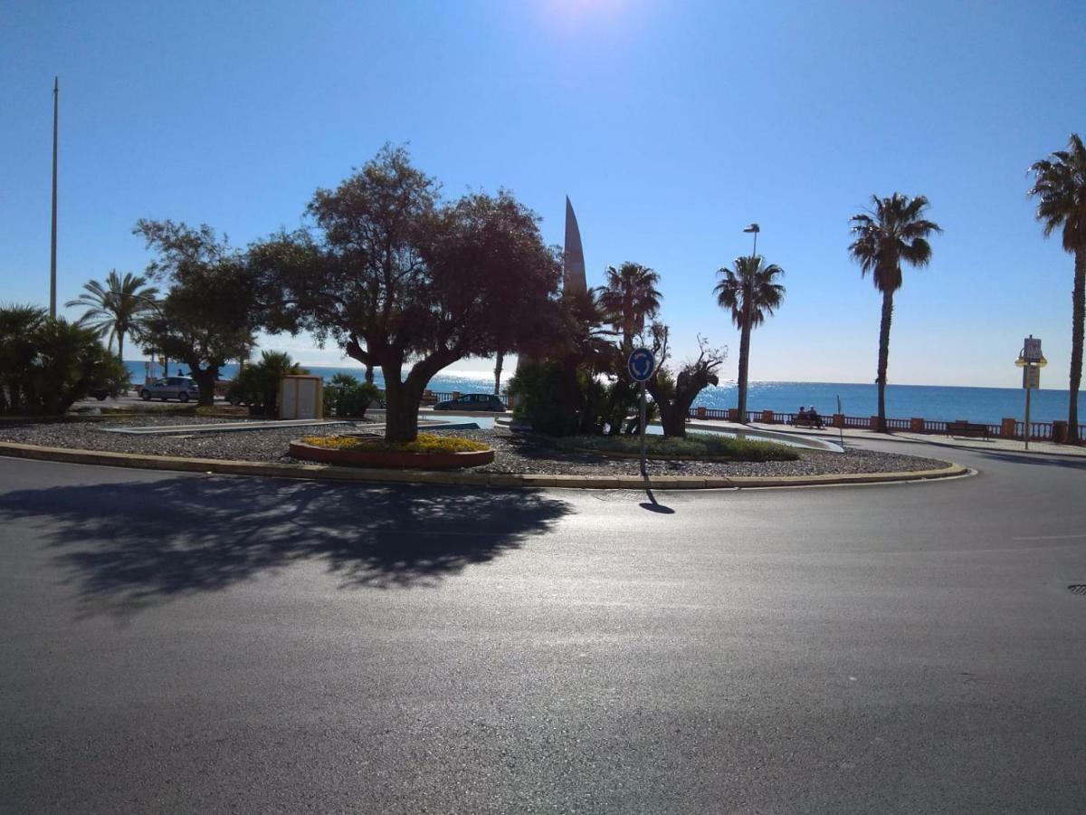 16 Benal Acogedor Y En 1ª Linea * Benalmádena
